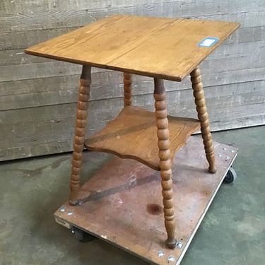 Antique Spindle Leg Side Table (Tacoma)