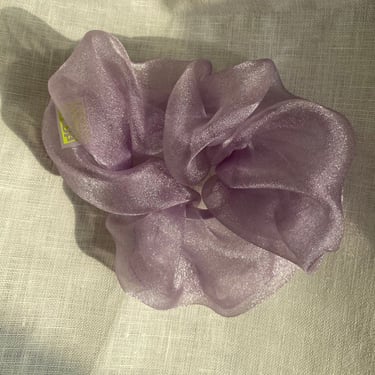 Mini Organza Scrunchie in Lilac
