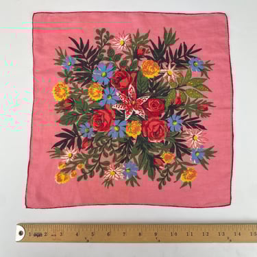 Vintage 1950s novelty Flower Bouquet Print hankie Handkerchief Hanky Tiger Lily Roses Daisies Pink Background 