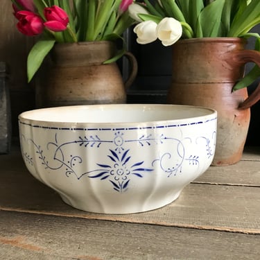 Belgian Boch La Louviere Vegetable Bowl, Serving Dish, Made in Belgium, Farmhouse Farm Table Decor, Blue Onion Design 