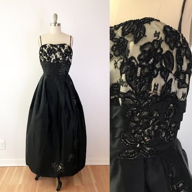 SIZE XS / XXS 60s Formal Lace Dress - Vintage 1960s Long Black Maxi Dress - Structured Full Skirt Prom Dress - Audrey Hepburn Celia Bowen 