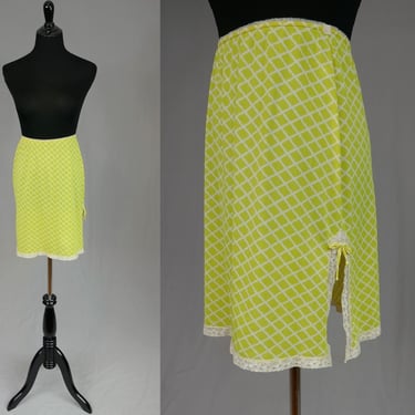 60s Yellow White Skirt Slip - Diamonds Lace Half Slip - Maidenform Juniors - Vintage 1960s - XS S 