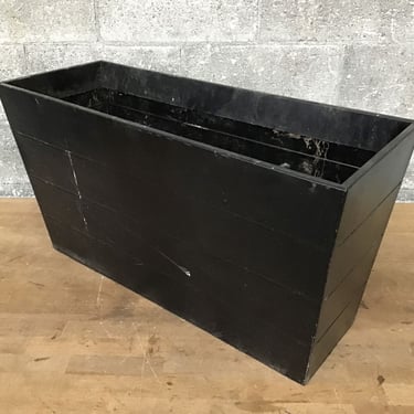 Black Metal Planter (Seattle)