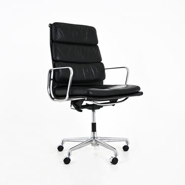 Soft Pad desk chair by Charles & Ray Eames for Herman Miller, 1970s 