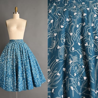 vintage 1950s Skirt | Outstanding Hand Painted Novelty Seashell Fish Sweeping Full Skirt | Small 