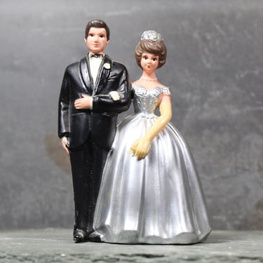 Mid Century Bride & Groom Cake Topper | Vintage Cake Topper | Silver Bridal Gown | Vintage Bridal Accessory | Brunette Bride and Groom 