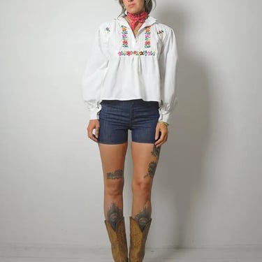 1970's Floral Embroidered Blouse