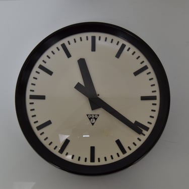 Bakelite Industrial Wall Clock by Pragotron,1960's 