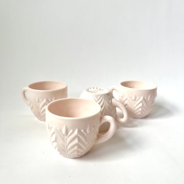 Vintage Pale Pink Tea/Coffee Cups 