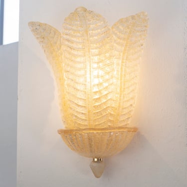 Plug In Wall Sconce with 3 Murano glass Amber Leaves - Wall lamp made in Italy 