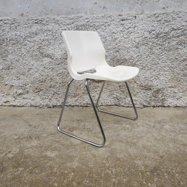 Vintage Plastic Dining Chair / Sweden Vintage Chair / White Overman Chair/ Vintage Furniture/ Mid Century Chair/ Space Age/ Atomic / 70s 