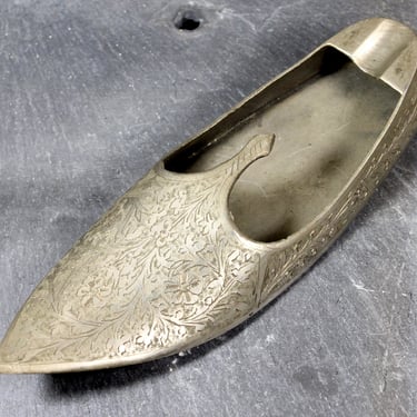 Vintage Brass Jutti Slipper Trinket Dish | Engraved Brass | Made in India | Mid-Century Boho Chic | FREE SHIPPING 