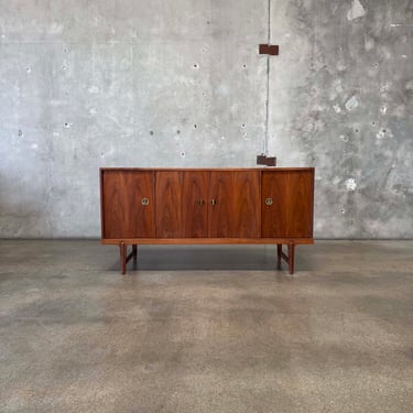 Mid Century Modern Credenza / Dresser By Drexel "Apartmates Line" 1960s
