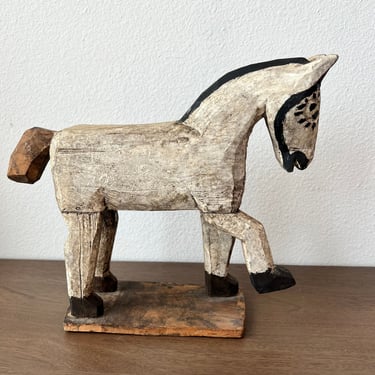Primitve Antique Guatemalan Hand Carved & Painted Wooden Horse Folk Art Sculpture, Latin America / Central American circa 1920 Equine Statue 