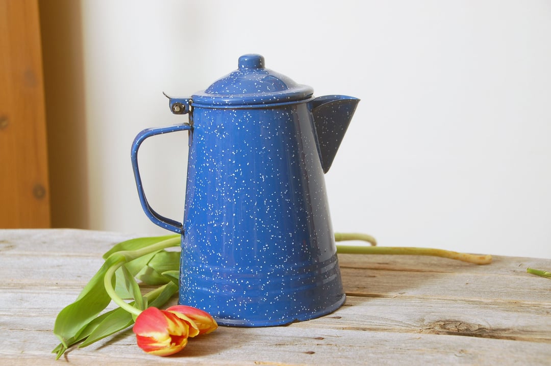 Small Enamel Speckled Blue and White Coffee Pot Camping Coffee Pot, Rustic  Kitchen, Country Kitchen 