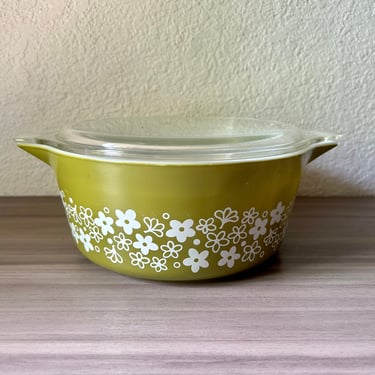 Vintage 475B Pyrex Spring Blossom Crazy Daisy Green Large Casserole Dish and Lid,  2 1/2 Qt casserole dish 