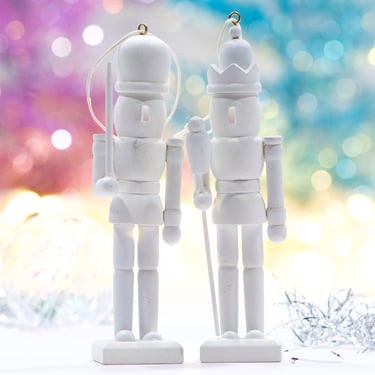 VINTAGE: 2pcs - Wooden Nutcracker Figurine Blank Ornaments - Soldiers - Paint - Crafts - Christmas Decor - Holidays - SKU 26-C1-00033578 