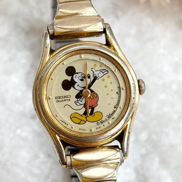 VTG Mickey Mouse Watch Ladies Gold Tone Round | Making Mid  display picture 2