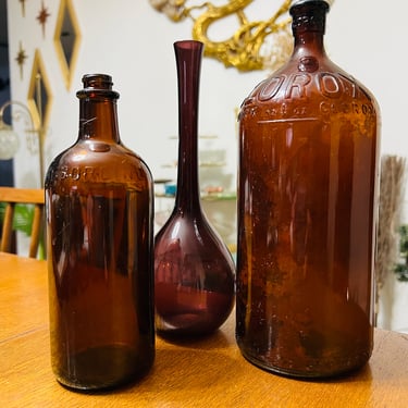 Antique Bottles Set with Vase Clorox bottle 