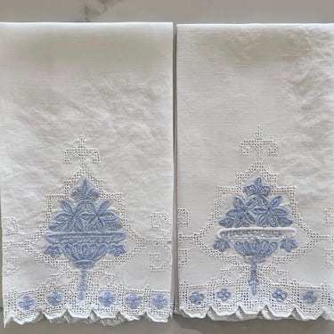 Towels 2 Italian embroidered hand tiny hole 
