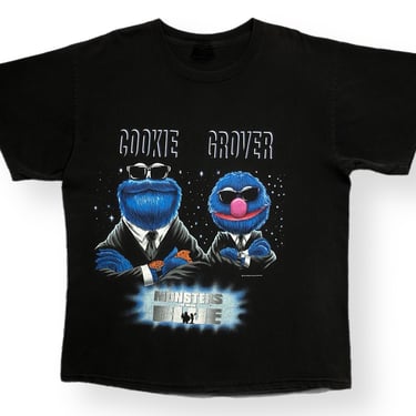 Vintage 90s Changes Cookie Monster & Grover “Monsters in Blue” Sesame Street/Men In Black Parody Graphic T-Shirt Size XL 