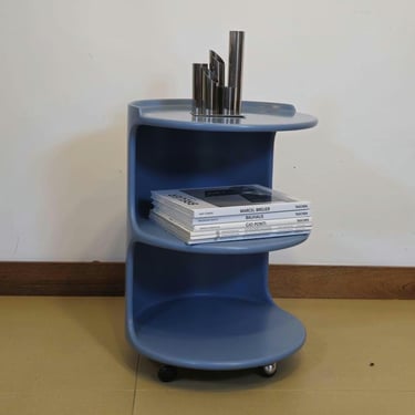 Italian Side Table in Blue Lacquered Fiberglass with Wheels / 1980s / storage table 