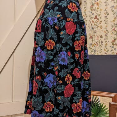 Dark Floral Vintage Midi Skirt 
