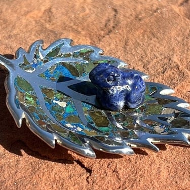 Bernice Goodspeed ~ Vintage Mexico Sterling Silver and Stone Leaf with Carved Frog Brooch / Pin / Pendant 