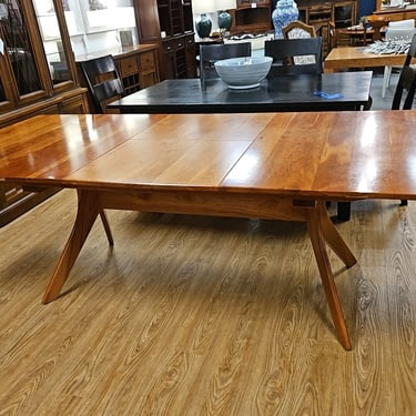 Copeland 'Audrey' Extension Dining Table
