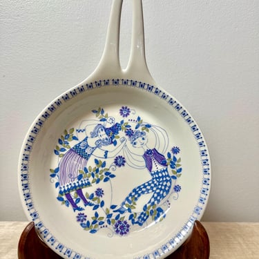 Figgjo Norway MCM porcelain Pan~vintage 60’s charming illustrations FF LOTTE turi design handpainted silk screen white blue purple S/M boho 