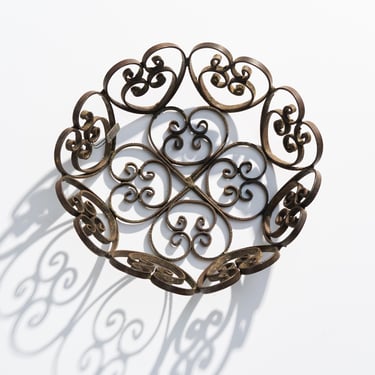 Vintage Spanish Wrought Iron Decorative Bowl // Brutalist Metal Scrollwork Fruit Bowl // Made In Spain 