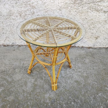 Vintage Rattan Coffee Table / Modern Wicker Table / Patio Furniture / Vintage Rattan Furniture/ Boho Style Table / Balcony End Table / 80s 