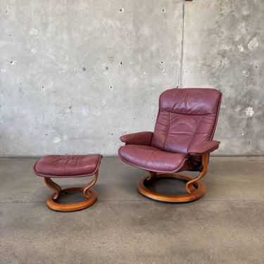 Ekornes Stressless Lounge Chair & Ottoman