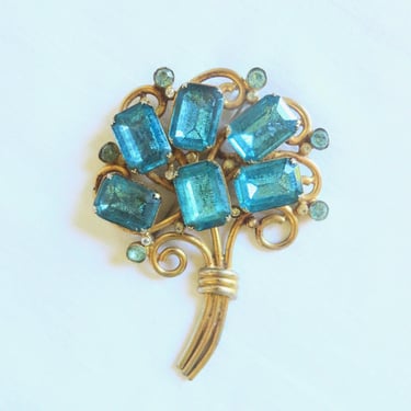 1950's Gold Metal and Aqua Blue Faceted Glass Stones Flower Bouquet Brooch Pin 40's Brooches Jewelry 