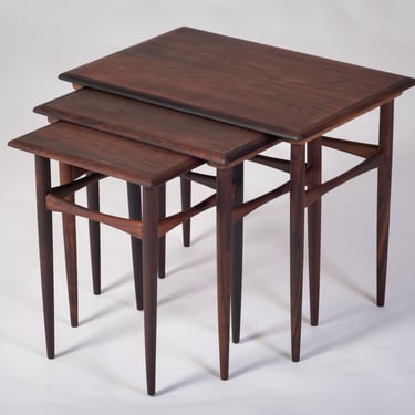 Mid-Century Danish Nesting Tables in Rosewood by Poul Hundevad for Hundevad & Co., 1960s, Set of 3 