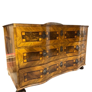 18th century commode
