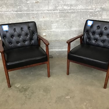 Mid-Century Style Chair Pair (Seattle)