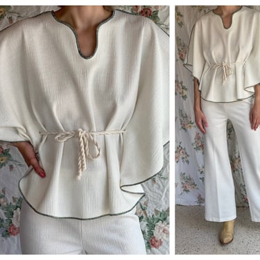 70s Suit / Batwing Cape Blouse Bell Bottom High Waisted Pants Set / Sixties Seventies Bell Bottom Leisure Suit / White Suit with Green Trim 