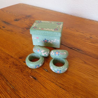 Vintage Green Floral Napkin Rings Wood Hand Painted Set of 4 