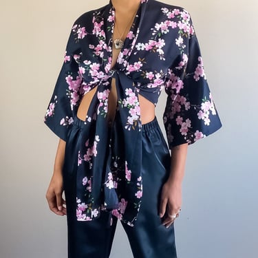 Vintage  Floral Cherry Blossom Kimono Style Crop Tie Blouse | Boho Blouse | Tie up top | Floral Tops | Wrap Blouse (M/L) 
