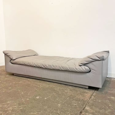 Vladimir Kagan daybed