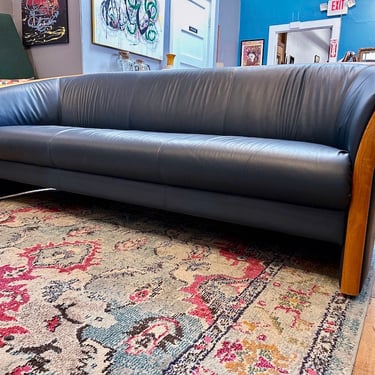 Vintage Ekornes Leather ‘Manhattan’ Sofa in Navy