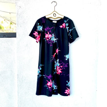 Vintage 80s Hawaiian Orchid Floral Black Hawaii Muumuu Dress 