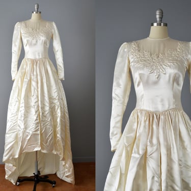 Vintage 40s Wedding Dress // 1940s Ivory Sating Wedding Gown // Small 