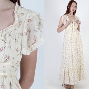 Pink Calico Small Floral Dress / Frontier Country Western Dress / Vintage 70s Tulip Split Cap Sleeves / Garden Prairie Wedding Maxi Dress 