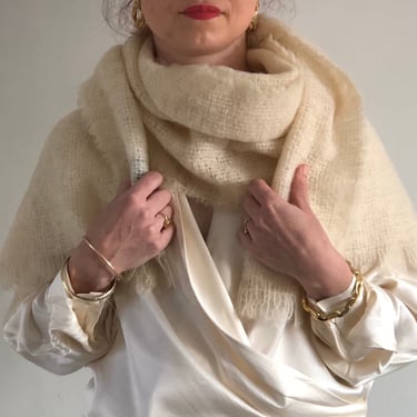 70s mohair wrap / vintage ivory white mohair large wrap scarf shawl made in Scotland | L 