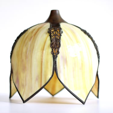 Art Nouveau Tulip Slag Glass and Brass Pendent Lampshade - Vintage Tiffany Style Art Glass 