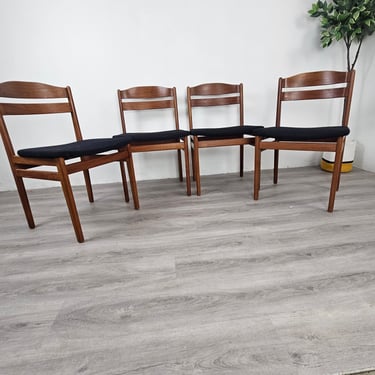Set of 4 Danish Dining Chairs in Black Boltinge Mobelfabrik