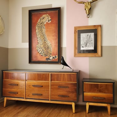 Shipping not free * Mid century modern dresser (single night stand sold separately) 