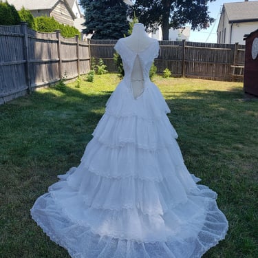 Vintage 1950's Polka Dot Lace Wedding Dress / 60s | Silhouette Vintage -  Boston, MA | ATTIC